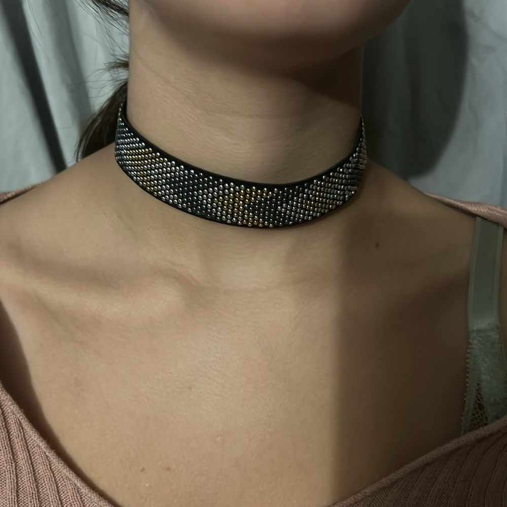 Beaded chocker